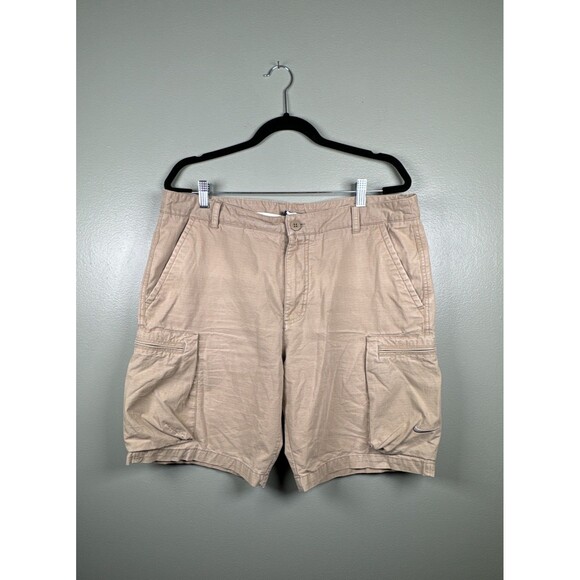 Nike Men’s‎ Cargo Shorts 36 Waist Pockets Casual Khaki Swoosh Zipper - Picture 1 of 9